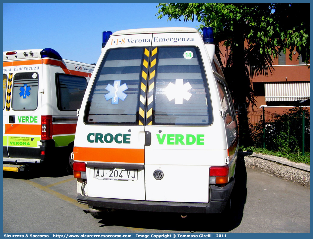 14
Croce Verde Verona
Volkswagen Transporter T4
Parole chiave: Croce Verde;CV;C.V.;Verona;Pubblica;Assistenza;Ambulanza;Volkswagen;Transporter T4;14