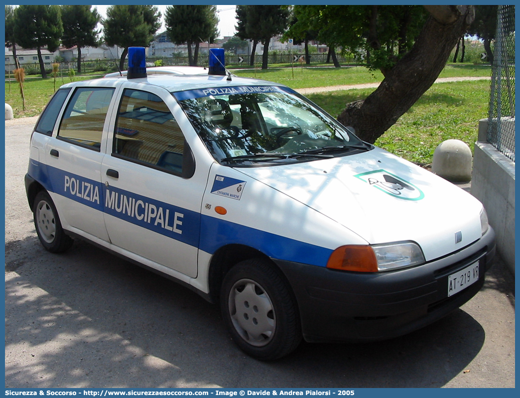 -
Polizia Municipale
Comune di Civitanova Marche
Fiat Punto I serie
Parole chiave: Polizia;Locale;Municipale;Civitanova Marche;Fiat;Punto