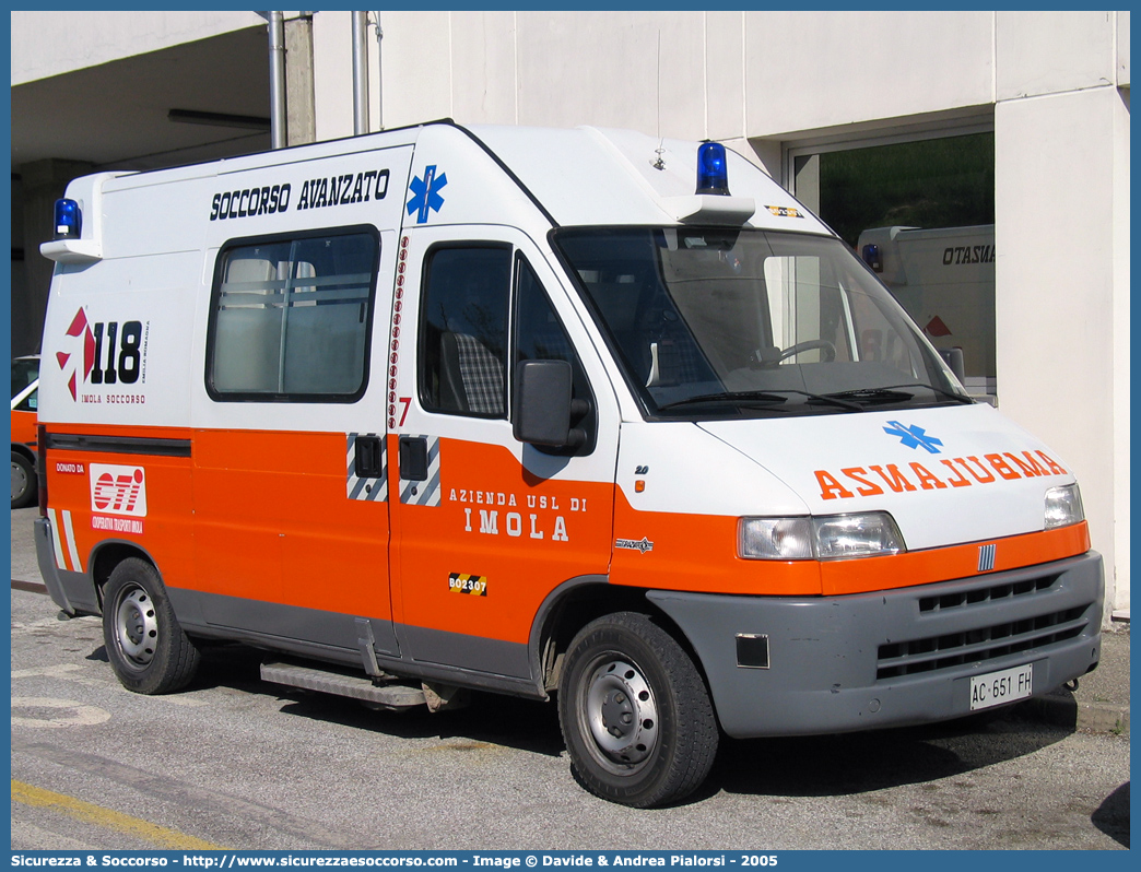 BO 2307
118 Imola Soccorso
Fiat Ducato II serie
Allestitore Grazia
Parole chiave: 118;Imola;Soccorso;Ambulanza;Fiat;Ducato;Grazia