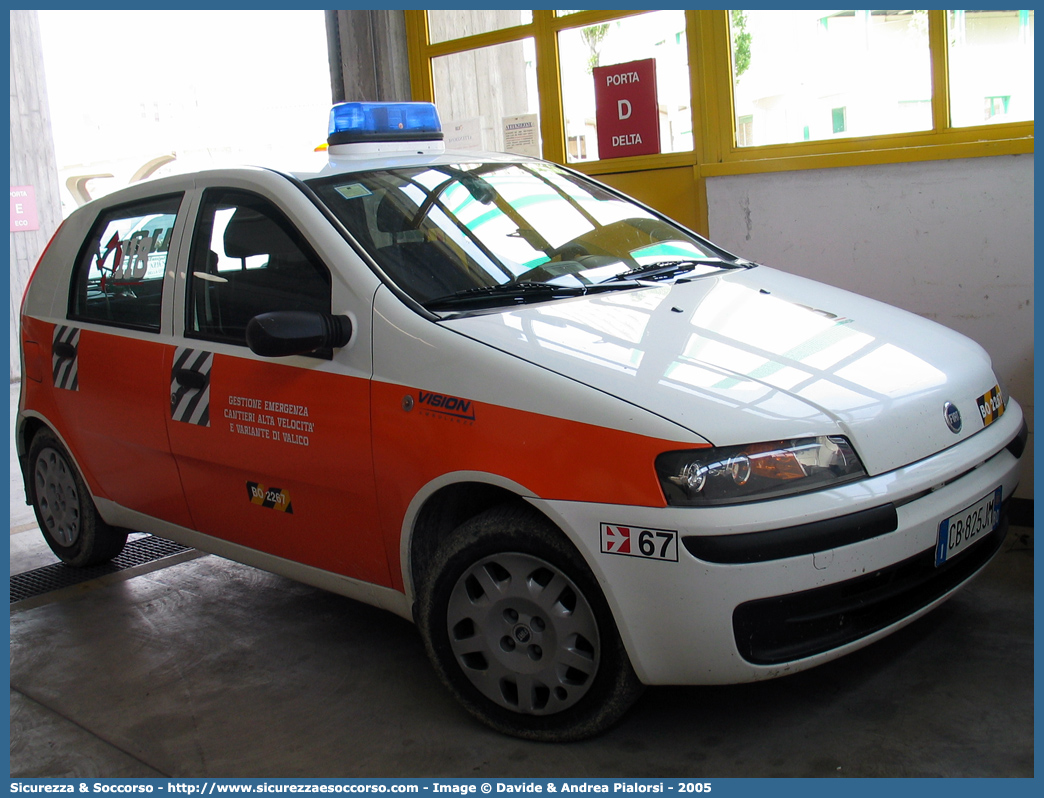 BO 2267
118 Bologna Soccorso
Fiat Punto II serie
Allestitore Vision S.r.l.
Parole chiave: 118;Bologna;Soccorso;Fiat;Punto;Vision;G.E.C.A.V.;GECAV;Gestione;Cantieri;Alta Velocità;Variante di Valico