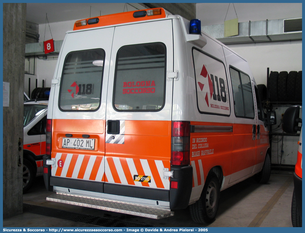 BO 0002
118 Bologna Soccorso
Fiat Ducato II serie
Allestitore Grazia
Parole chiave: 118;Bologna;Soccorso;Ambulanza;Fiat;Ducato