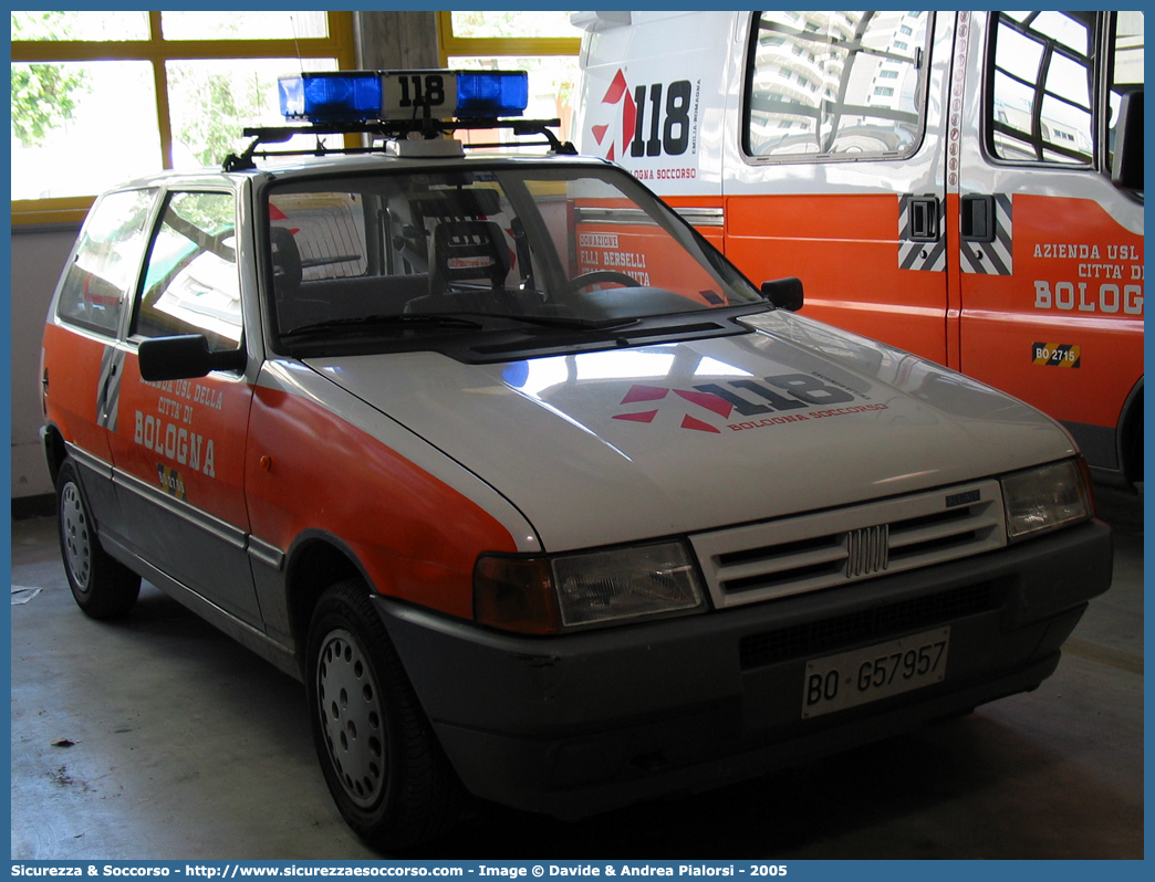 BO 2755
118 Bologna Soccorso
Fiat Uno II serie
Allestitore Grazia
Parole chiave: 118;Bologna;Soccorso;Fiat;Uno