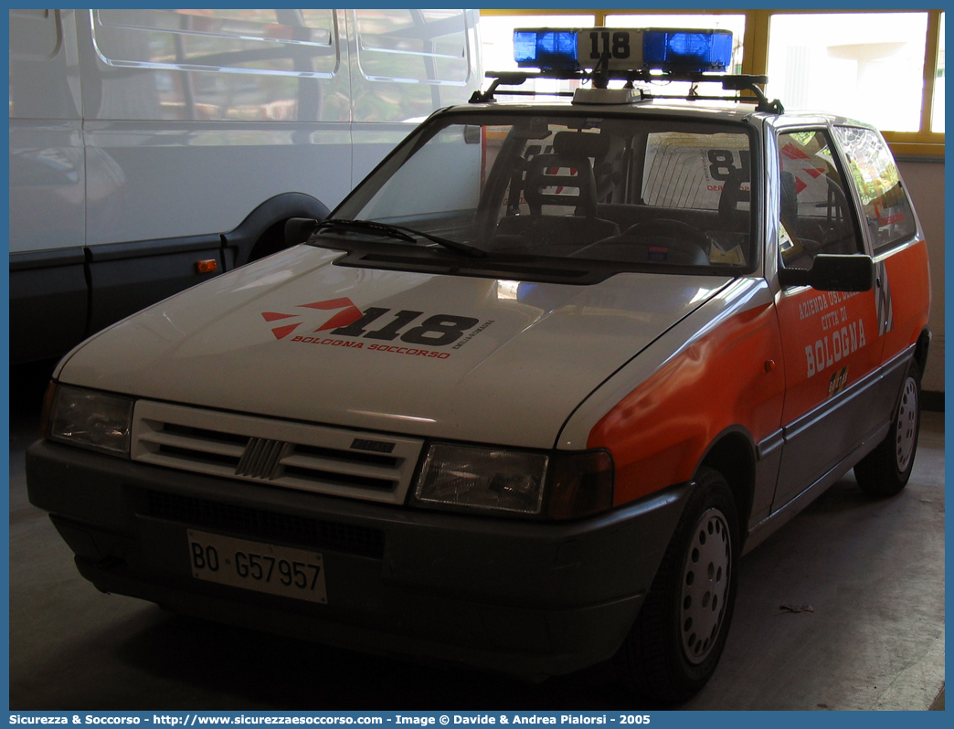 BO 2755
118 Bologna Soccorso
Fiat Uno II serie
Allestitore Grazia
Parole chiave: 118;Bologna;Soccorso;Fiat;Uno