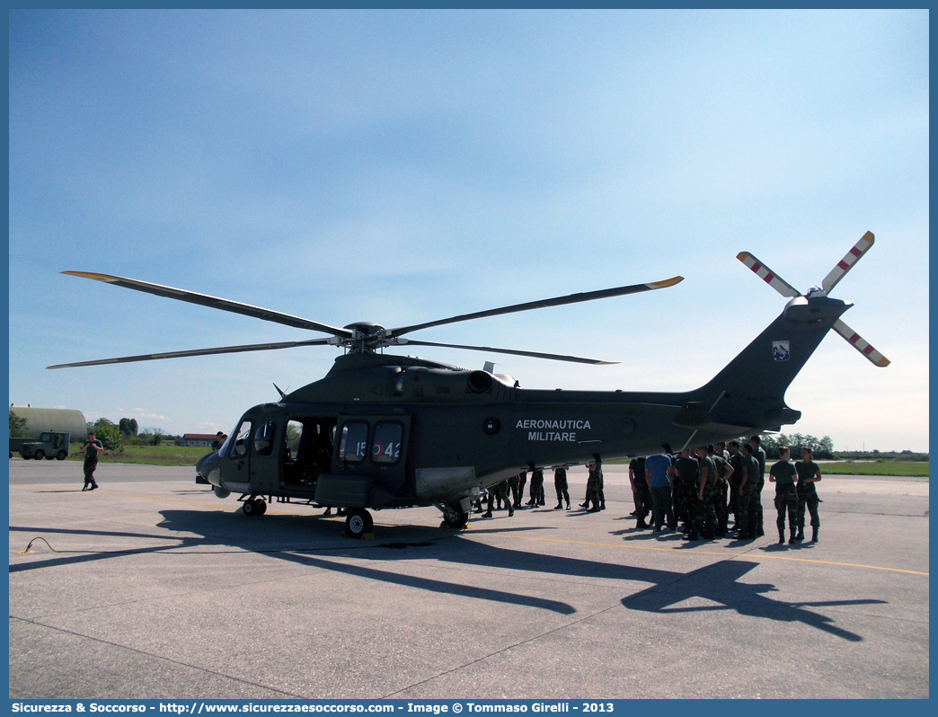 MM81798 / 15-42
Aeronautica Militare Italiana
Agusta Westland HH-139A
Parole chiave: AM;A.M.I.;AMI;Aeronautica;Militare;Italiana;Agusta;Westland;HH;139A