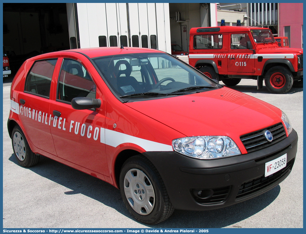 VF 23058
Corpo Nazionale Vigili del Fuoco
Fiat Punto III serie
Parole chiave: VVF;V.V.F.;Corpo;Nazionale;Vigili;del;Fuoco;Fiat;Punto