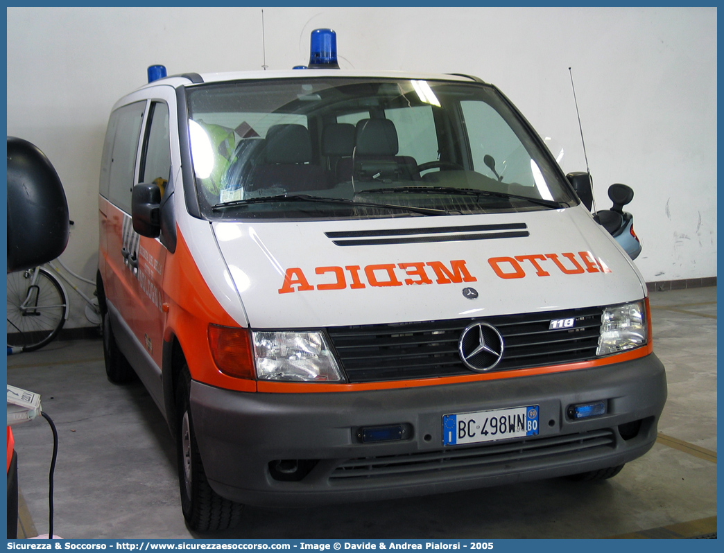 BO 2725
118 Bologna Soccorso
Mercedes Benz Classe V I serie
Allestitore Grazia
Parole chiave: 118;Bologna;Soccorso;Automedica;Mercedes Benz;Vito;Grazia