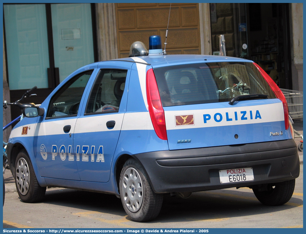 Polizia E6018
Polizia di Stato
Polizia Ferroviaria
Fiat Punto II serie
Parole chiave: Polizia;Stato;Polizia di Stato;Ferroviaria;Polfer;Fiat;Punto;E6018