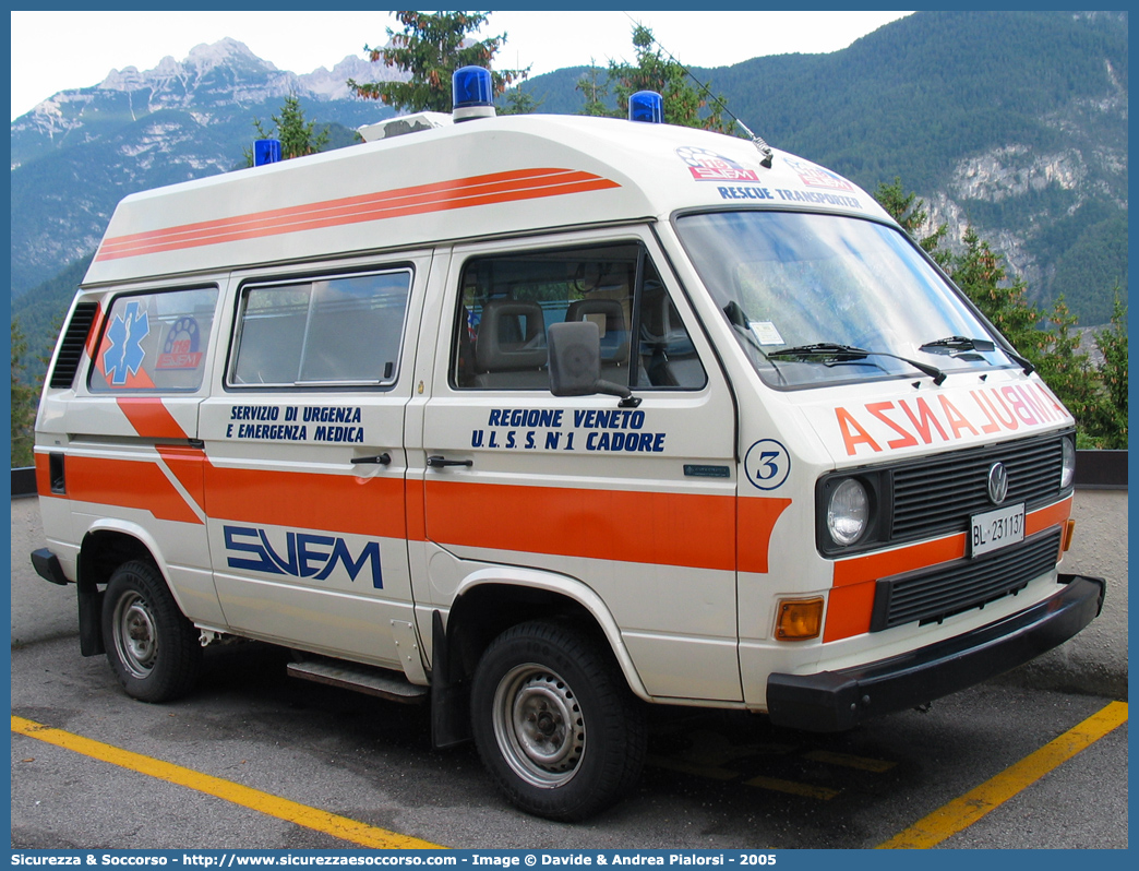 PAPA 3
SUEM 118 Belluno
Azienda ULSS 1 - Dolomiti
Pieve di Cadore
Volkswagen Transporter T3
Allestitore Mariani Fratelli S.r.l.
Parole chiave: 118;SUEM;S.U.E.M.;Belluno;Pieve di Cadore;Ambulanza;Volkswagen;Transporter;T3;Mariani Fratelli