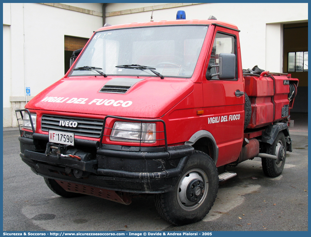 VF 17590
Corpo Nazionale Vigili del Fuoco
Iveco Daily 40-10 4x4 II serie
Parole chiave: Corpo;Nazionale;Vigili del Fuoco;Vigili;Fuoco;Iveco;Daily;40-10;AIB