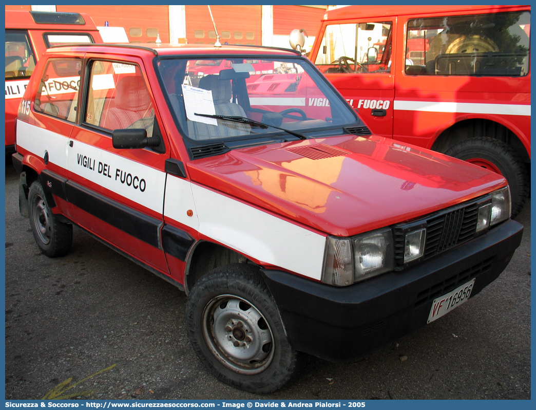 VF 16956
Corpo Nazionale Vigili del Fuoco
Fiat Panda 4x4 II serie
Parole chiave: VVF;V.V.F.;Corpo;Nazionale;Vigili;del;Fuoco;Fiat;Panda