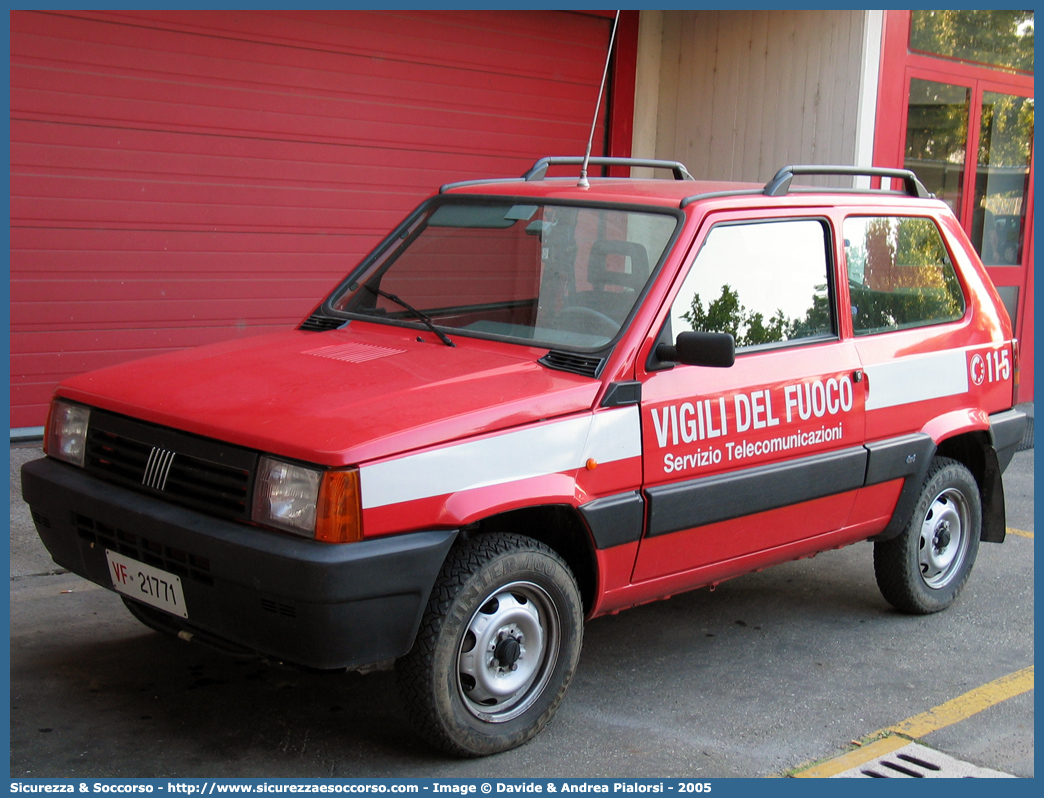 VF 21771
Corpo Nazionale Vigili del Fuoco
Nucleo Telecomunicazioni Radio
Fiat Panda 4x4 II serie
Parole chiave: Corpo;Nazionale;Vigili del Fuoco;Vigili;Fuoco;Fiat;Panda;Telecomunicazioni;Tele Comunicazioni;Radio