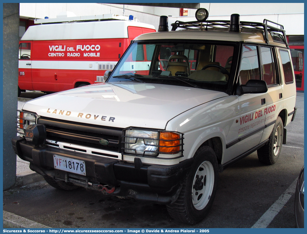 VF 18178
Corpo Nazionale Vigili del Fuoco
Land Rover Discovery I serie restyling
Parole chiave: VF;V.F.;VVF;V.V.F;Corpo;Nazionale;Vigili del Fuoco;Vigili;Fuoco;Land Rover;Discovery