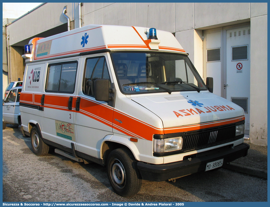 BO 2303
118 Imola Soccorso
Fiat Ducato I serie restyling
Allestitore Grazia
Parole chiave: 118;Imola;Soccorso;Ambulanza;Fiat;Ducato;Grazia