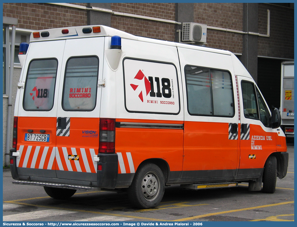 BRAVO 12
118 Romagna Soccorso
Ambito Territoriale di Rimini
Fiat Ducato II serie
Allestitore Vision S.r.l.
Parole chiave: 118;Romagna;Soccorso;Rimini;Ambulanza;Fiat;Ducato;Vision