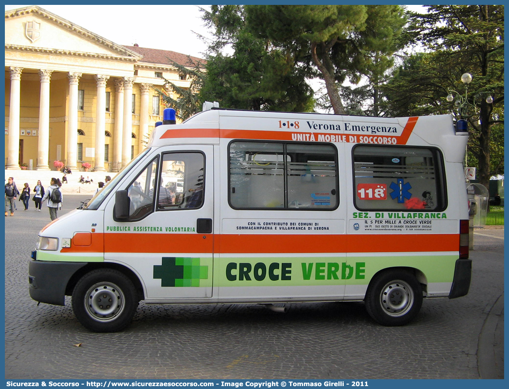 18
Croce Verde Verona
Fiat Ducato II serie
Allestitore Aricar S.p.A.
Sezione di Villafranca
Parole chiave: Croce Verde;CV;C.V.;Verona;Pubblica;Assistenza;Ambulanza;Fiat;Ducato;Aricar