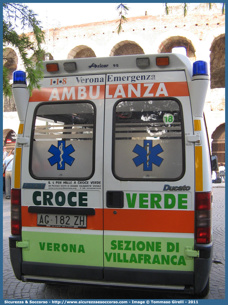 18
Croce Verde Verona
Fiat Ducato II serie
Allestitore Aricar S.p.A.
Sezione di Villafranca
Parole chiave: Croce Verde;CV;C.V.;Verona;Pubblica;Assistenza;Ambulanza;Fiat;Ducato;Aricar