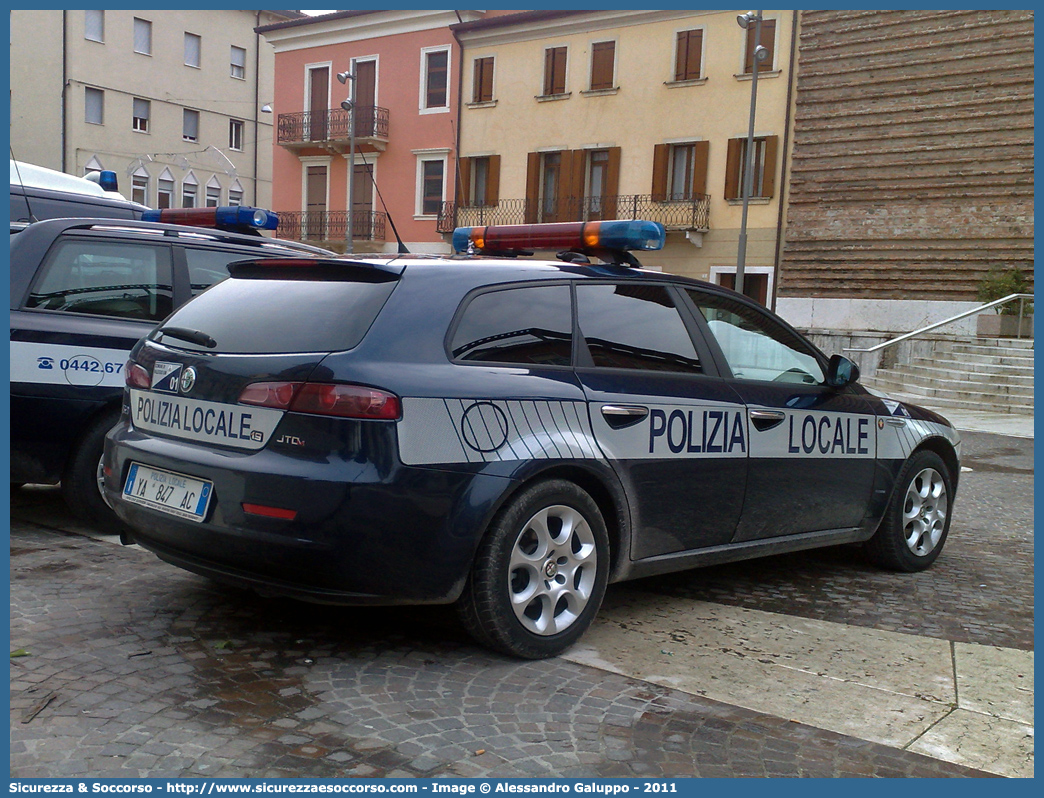 Polizia Locale YA847AC
Polizia Locale
Comune di Valeggio sul Mincio
Alfa Romeo 159 Sportwagon
Allestitore Polar Special Car S.n.c.
Parole chiave: PL;P.L.;PM;P.M.;Polizia;Locale;Municipale;Valeggio sul Mincio;Alfa Romeo;159;Sportwagon;Polar Special Car;YA847AC;YA 847 AC