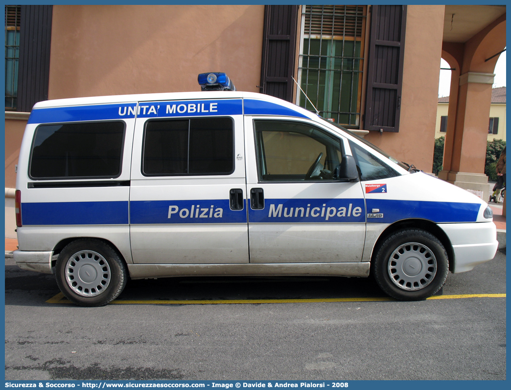 -
Polizia Municipale
Comune di Malalbergo
Fiat Scudo II serie
Allestitore Focaccia Group S.r.l.
Parole chiave: Polizia;Locale;Municipale;Malalbergo;Fiat;Scudo;Focaccia