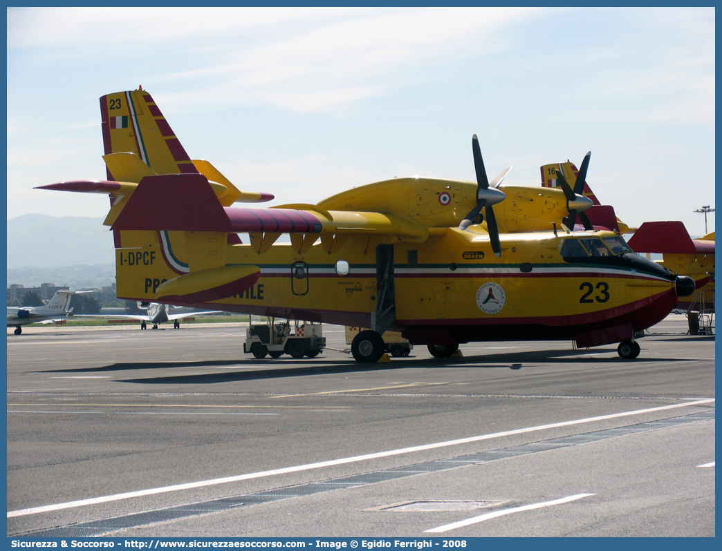 23 I-DPCF
Dipartimento Nazionale
Protezione Civile
Canadair/Bombardier Aerospace CL415
Parole chiave: Dipartimento;Nazionale;Protezione;Civile;DPC;D.P.C.;Canadair;Bombardier;Aerospace;CL415