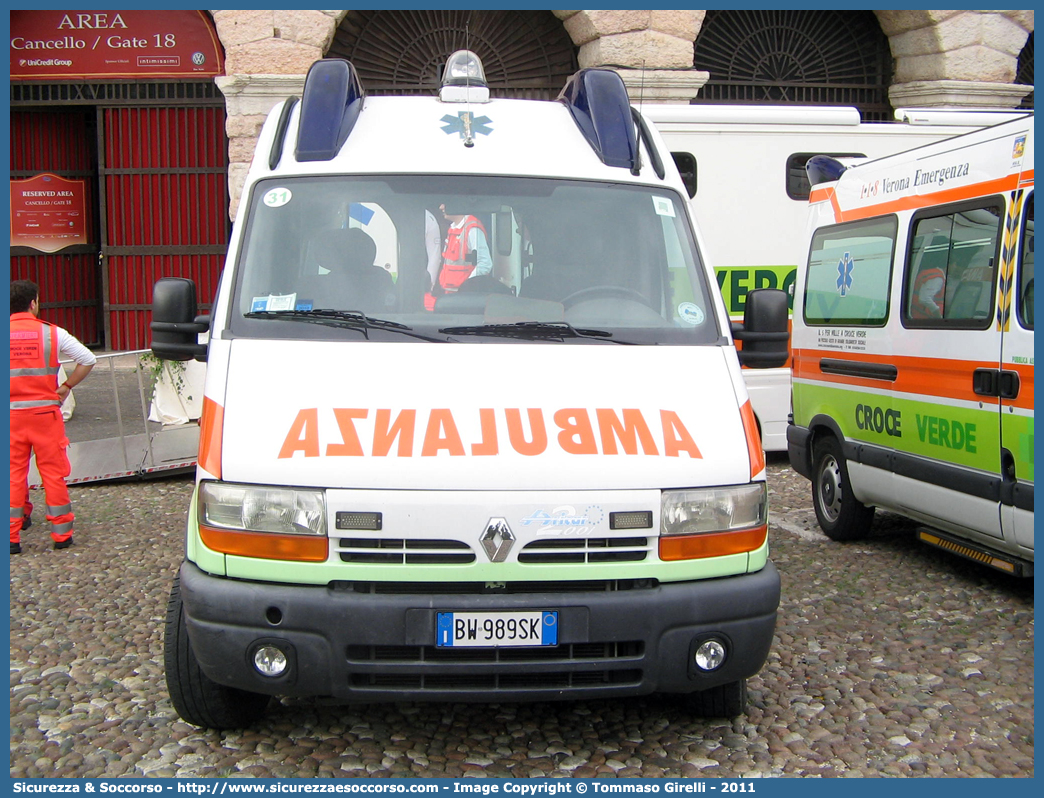 31
Croce Verde Verona
Renault Master II serie
Allestitore Aricar S.p.A.
Sezione di Valpolicella
Parole chiave: Croce Verde;CV;C.V.;Verona;Pubblica;Assistenza;Ambulanza;Renault;Master