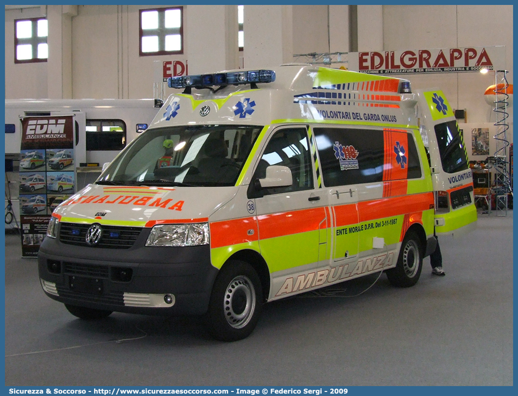 Volga 38
Volontari del Garda
Volkswagen Transporter T5
Allestitore EDM S.r.l.
Parole chiave: Volontari;Garda;Protezione;Civile;Volkswagen;Transporter;T5;EDM