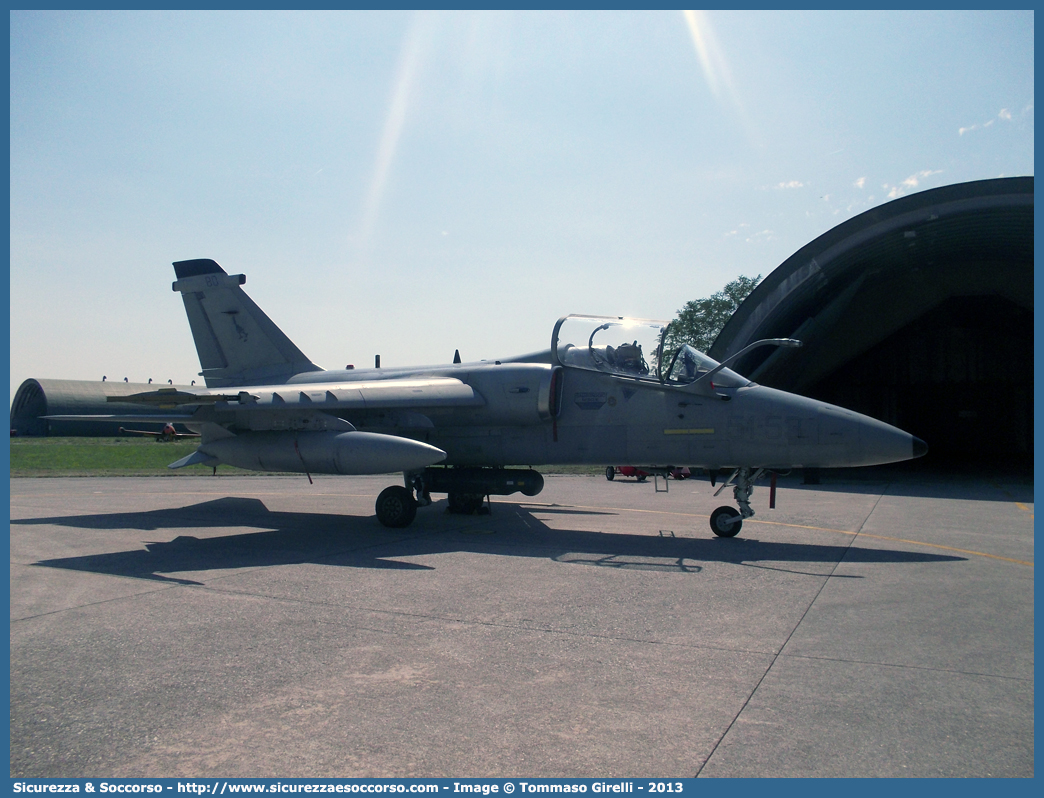 MM7160 / 51-53
Aeronautica Militare Italiana
Aeritalia Macchi Experimental AMX "Ghibli"
Parole chiave: A.M.I.;AMI;Aeronautica;Militare;Italiana;Aeritalia;Macchi;Experimental;AMX;Ghibli