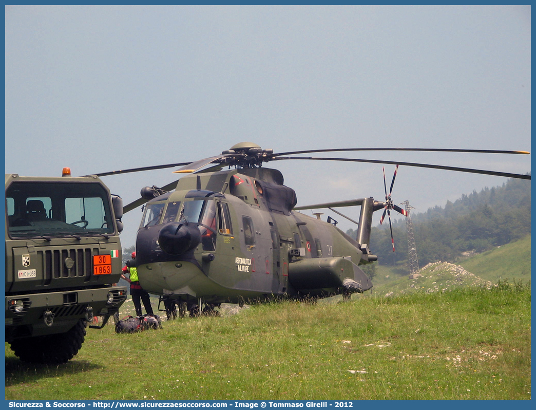 MM81349 / 15-37
Aeronautica Militare Italiana
Agusta-Sikorsky HH-3F Pelican
Parole chiave: AM;A.M.I.;AMI;Aeronautica;Militare;Italiana;Agusta;Sikorsky;HH-3F;Pelican