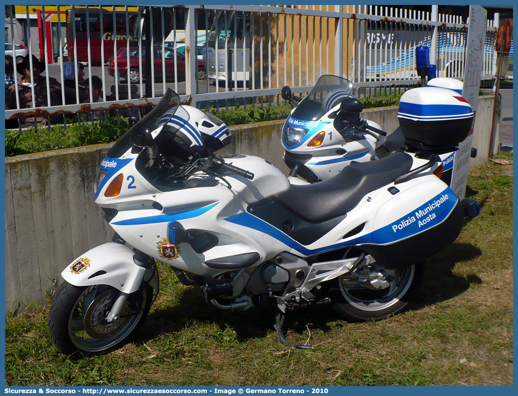 -
Polizia Municipale
Comune di Aosta
Honda Deauville NT650V
Parole chiave: Polizia;Locale;Municipale;Aosta;Honda;Deauville