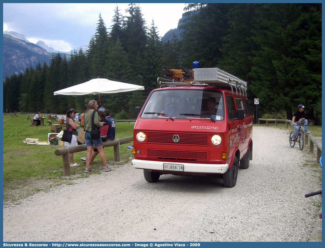 VF B56TN
Corpo Volontario Vigili del Fuoco Mazzin di Fassa
Volkswagen Transporter T3
Parole chiave: VF;V.F.;Vigili del Fuoco;Vigili;Fuoco;Volontari;Mazzin di Fassa;Volkswagen;Transporter T3;B56TN