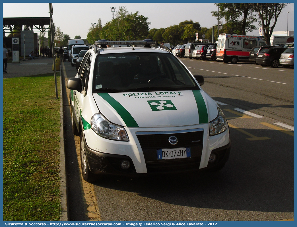 -
Polizia Locale
Comune di Salò
Fiat Sedici I serie
Parole chiave: PL;P.L.;PM;P.M.;Polizia;Locale;Municipale;Salò;Fiat;Sedici