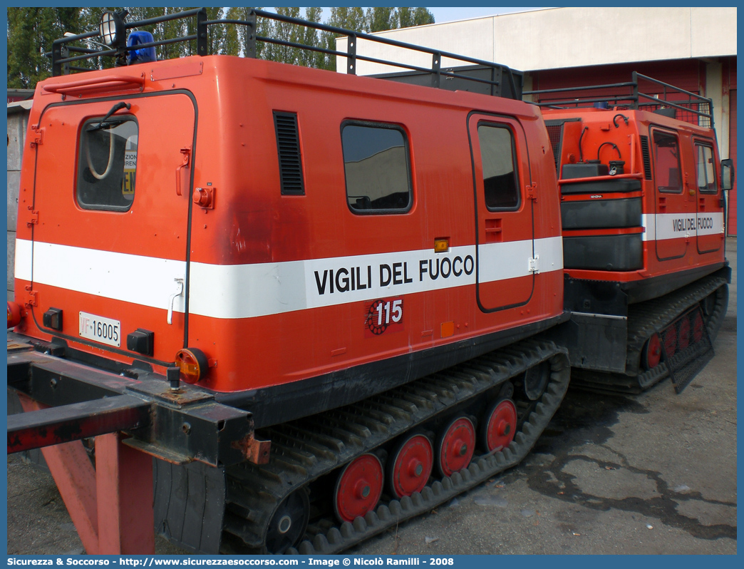 VF 16005
Corpo Nazionale Vigili del Fuoco
Veicoli per Interventi in Ambiente Ostile
Hagglund & Soner Bandvagn 206

Parole chiave: V.F.;VVF;V.V.F.;Corpo;Nazionale;Vigili del Fuoco;Vigili;Fuoco;Ambiente;Ostile;Hagglund;Soner;Bandvagn;206;16005