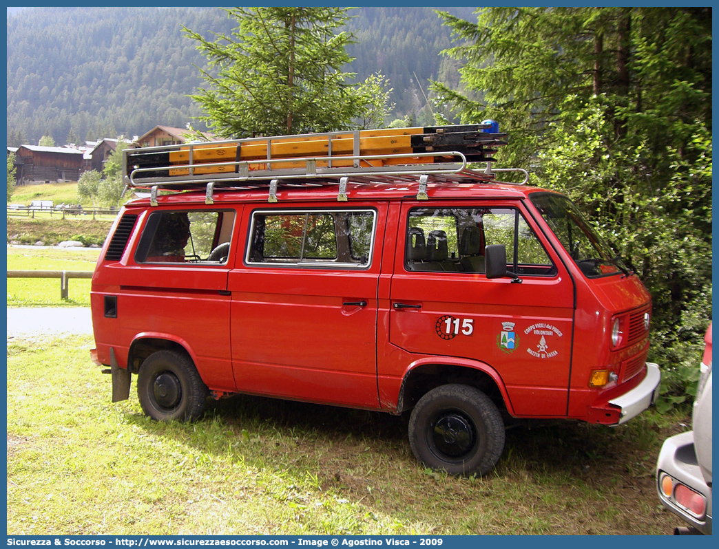 VF B56TN
Corpo Volontario Vigili del Fuoco Mazzin di Fassa
Volkswagen Transporter T3
Parole chiave: VF;V.F.;Vigili del Fuoco;Vigili;Fuoco;Volontari;Mazzin di Fassa;Volkswagen;Transporter T3;B56TN