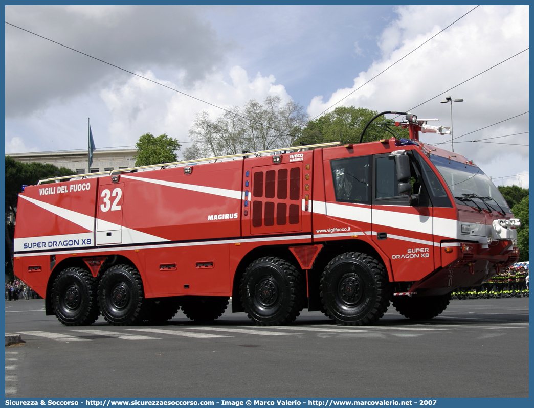 VF 23032
Corpo Nazionale Vigili del Fuoco
Nucleo Aeroportuale
Iveco Magirus Super Dragon X8
Parole chiave: Corpo;Nazionale;Vigili del Fuoco;Vigili;Fuoco;Iveco;Magirus;Super;Dragon;X8;X 8;Aeroportuale