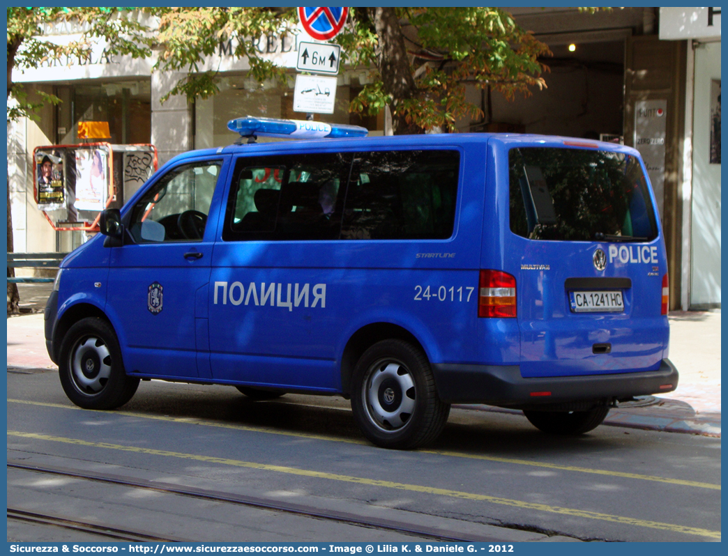 24-0117
Република България
полиция
Volkswagen Transporter T5 Multivan
Parole chiave: Repubblica di Bulgaria;Bulgaria;Република България;България;Polizia Nazionale;полиция;Volkswagen;Transporter T5 Multivan