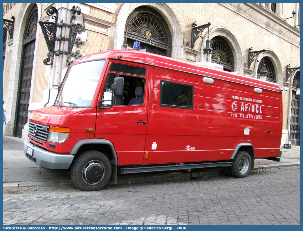 VF 22653
Corpo Nazionale Vigili del Fuoco
Mercedes Benz Vario 614D 
Allestitore BAI S.r.l.
Parole chiave: VVF;V.V.F.;Corpo;Nazionale;Vigili;del;Fuoco;AutoFurgone;Unità;Unita;Comando;Crisi;Locale;Logistico;Posto;Avanzato;AF/UCL;AF;UCL;Mercedes;Benz;Vario;614D;VF;Bai;Tecnica