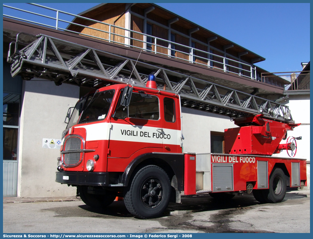 VF 8741
Corpo Nazionale Vigili del Fuoco
Fiat 643N
Allestitore Magirus Macchi
Parole chiave: VVF;V.V.F.;Corpo;Nazionale;Vigili;del;Fuoco;AutoScala;AS;Fiat;643N;Macchi;Magirus