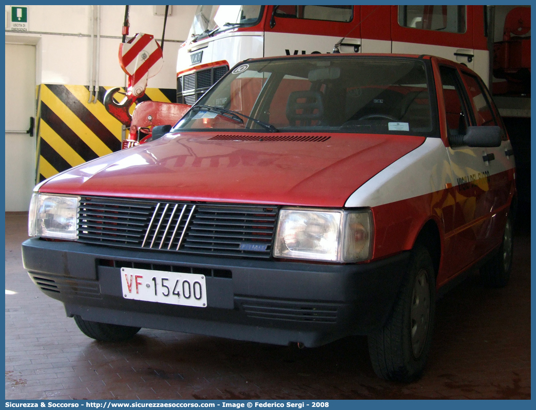 VF 15400
Corpo Nazionale Vigili del Fuoco
Fiat Uno I serie
Parole chiave: VF;VVF;V.F.;V.V.F.;Corpo;Nazionale;Vigili del Fuoco;Vigili;Fuoco;Fiat;Uno