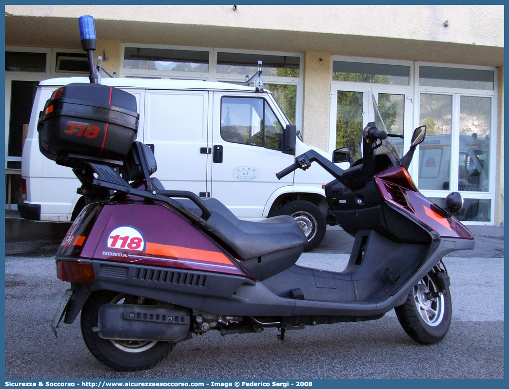 -
SUEM 118 Belluno
Azienda ULSS 1 - Dolomiti
Pieve di Cadore
Honda CN250
Parole chiave: 118;SUEM;S.U.E.M.;Belluno;Pieve di Cadore;Motomedica;Honda;CN250