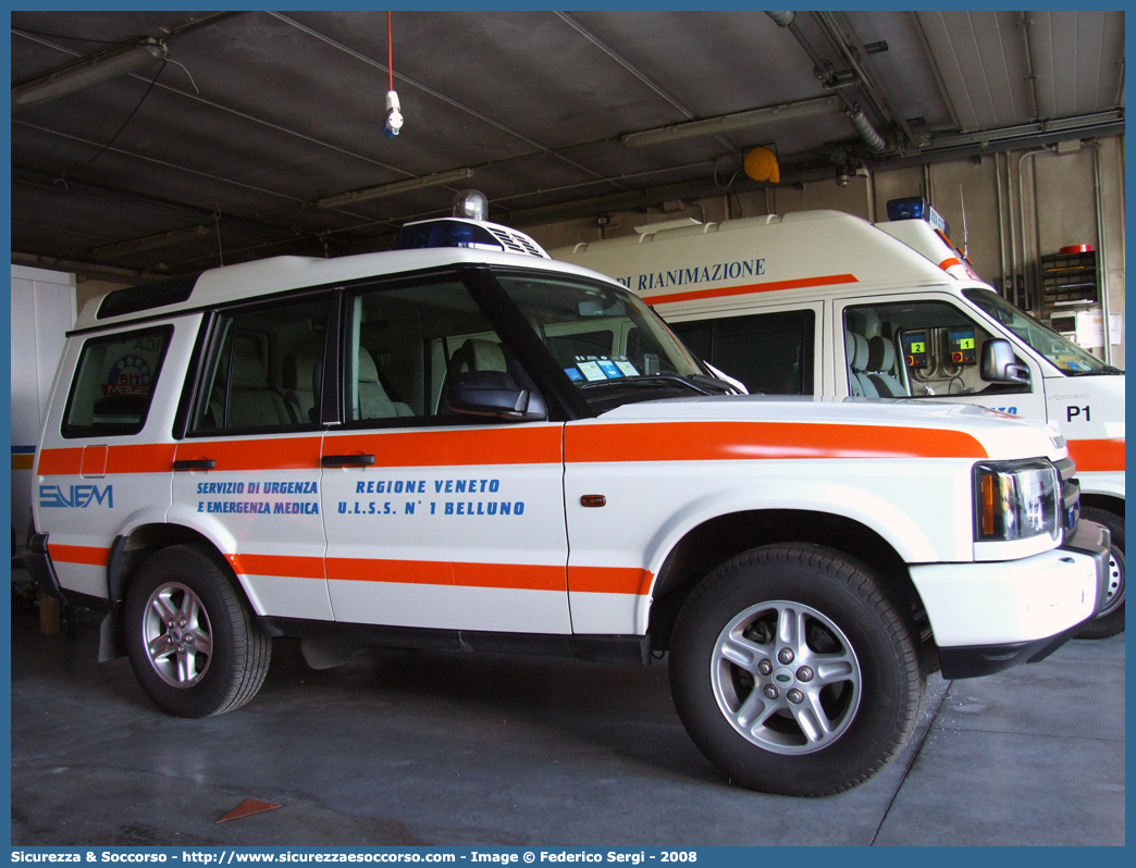 QUEBEC
SUEM 118 Belluno
Azienda ULSS 1 - Dolomiti
Pieve di Cadore
Land Rover Discovery II serie restyling
Parole chiave: 118;SUEM;S.U.E.M.;Belluno;Pieve di Cadore;Automedica;Land Rover;Discovery