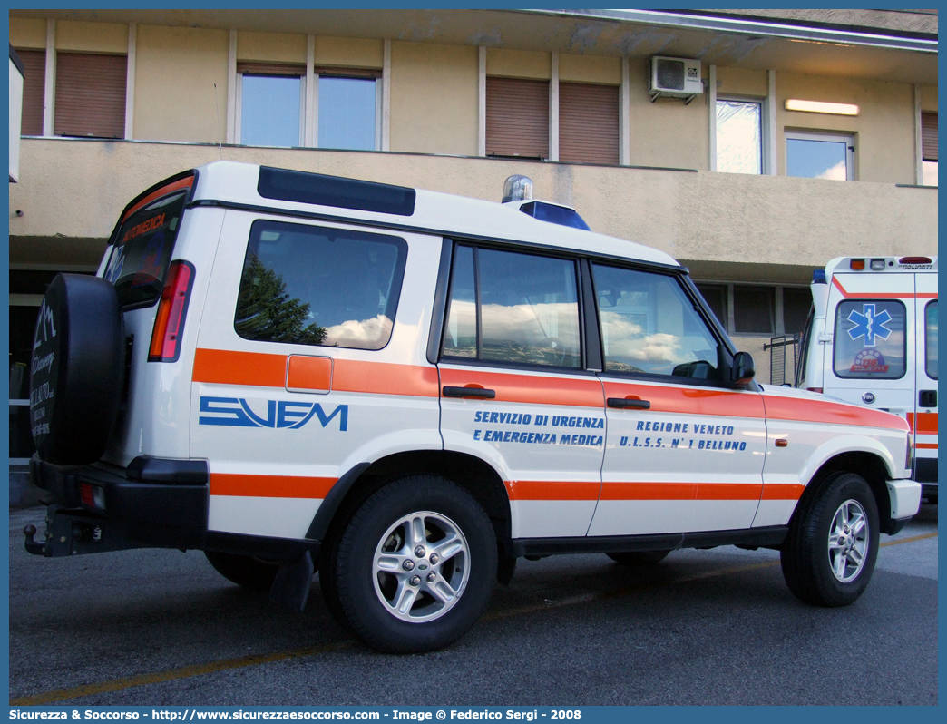 QUEBEC
SUEM 118 Belluno
Azienda ULSS 1 - Dolomiti
Pieve di Cadore
Land Rover Discovery II serie restyling
Parole chiave: 118;SUEM;S.U.E.M.;Belluno;Pieve di Cadore;Automedica;Land Rover;Discovery