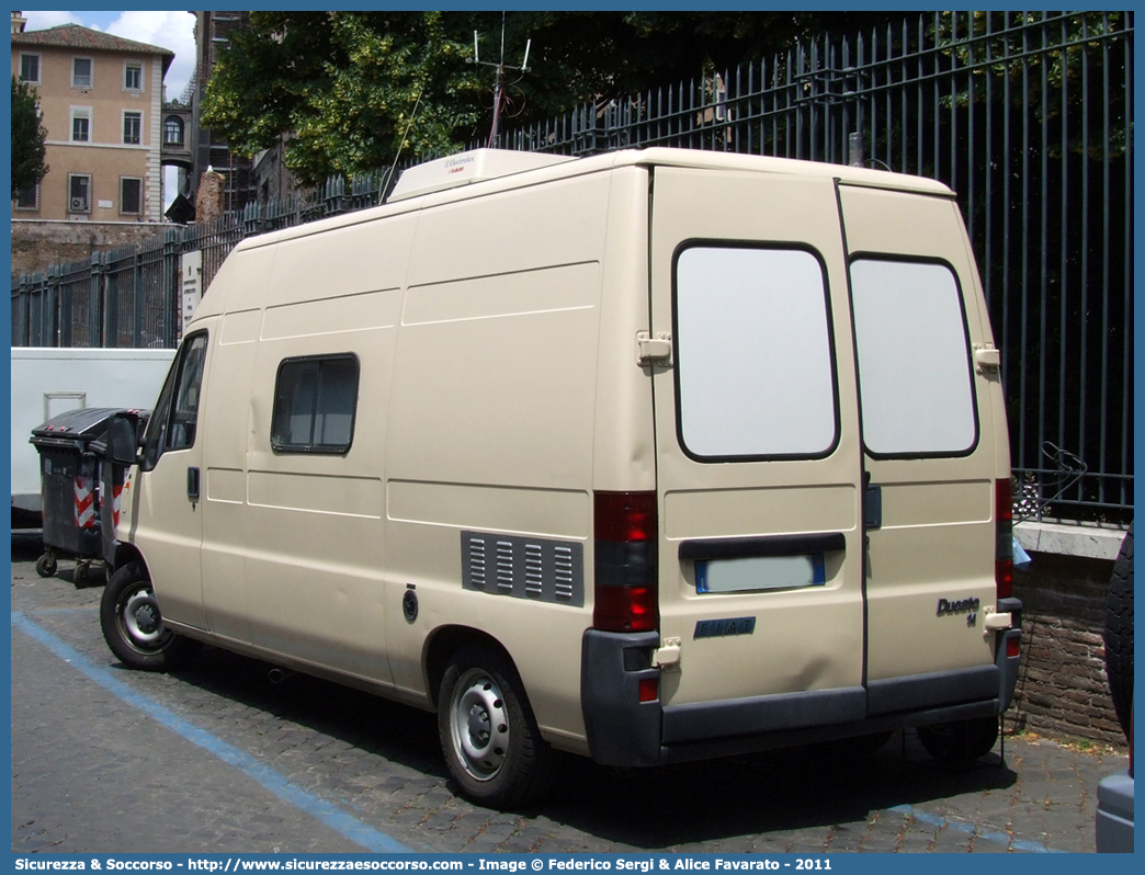 -
Polizia di Stato
Polizia delle Comunicazioni
Fiat Ducato II serie
Parole chiave: Polizia di Stato;Polizia;PS;Polizia delle Comunicazioni;Fiat;Ducato;II serie