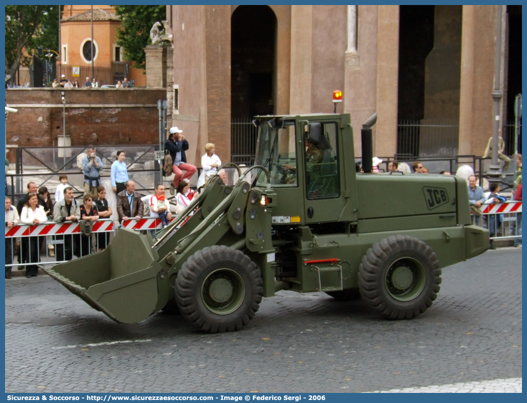 -
Esercito Italiano
JCB 426
Parole chiave: EI;E.I.;Esercito;Italiano;Mezzi da Cantiere;Trasporto Materiali;Supporto Logistico;JCB;426