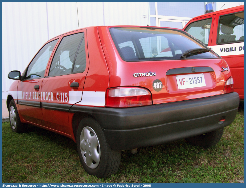 VF 21357
Corpo Nazionale Vigili del Fuoco
Citroen Saxo II serie
Parole chiave: VF;VVF;V.F.;V.V.F.;Corpo;Nazionale;Vigili del Fuoco;Vigili;Fuoco;Citroen;Saxo