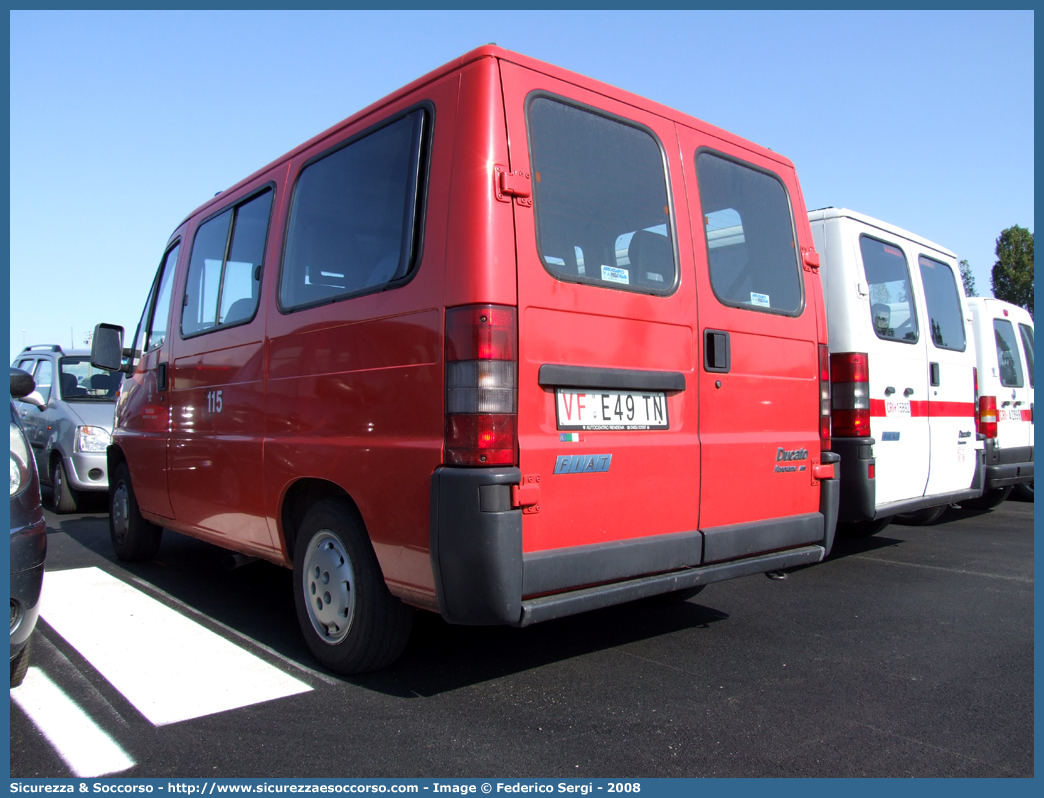 VF E49TN
Unione Distrettuale delle Giudicarie
Fiat Ducato II serie

Parole chiave: VF;V.F.;Vigili del Fuoco;Vigili;Fuoco;Unione;Distrettuale;Giudicarie;Fiat;Ducato;E49TN