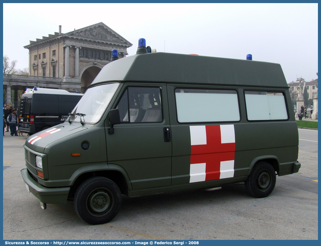 EI 976CE
Esercito Italiano
Sanità Militare
Fiat Ducato I serie
Parole chiave: EI;E.I.;Esercito;Italiano;Sanità Militare;Fiat;Ducato I serie;976CE