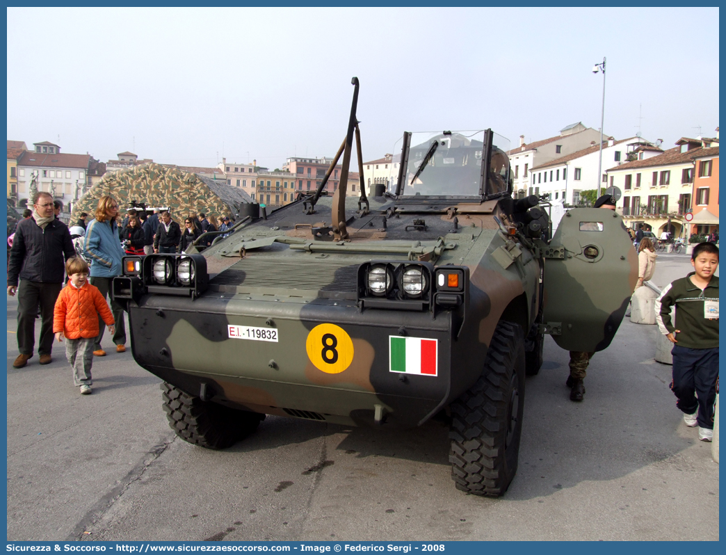 EI 119832
Esercito Italiano
Mezzi da Combattimento
Iveco Oto-Melara VBL Puma 4x4
Parole chiave: EI;E.I.;Esercito;Italiano;Mezzi;da;Combattimento;Iveco;Oto;Melara;VBL;Puma