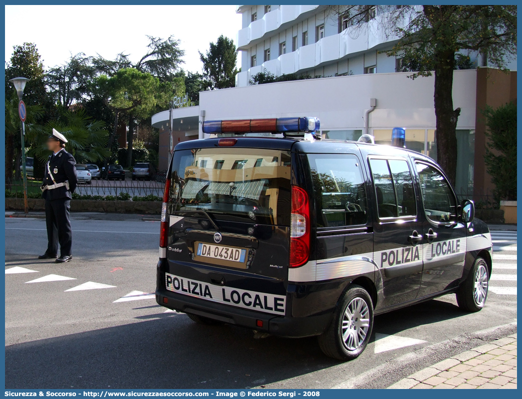 -
Polizia Locale
Comune di Montegrotto Terme
Fiat Doblò I serie restyling
Parole chiave: Polizia;Locale;Municipale;Montegrotto Terme;Fiat;Doblò;Doblo