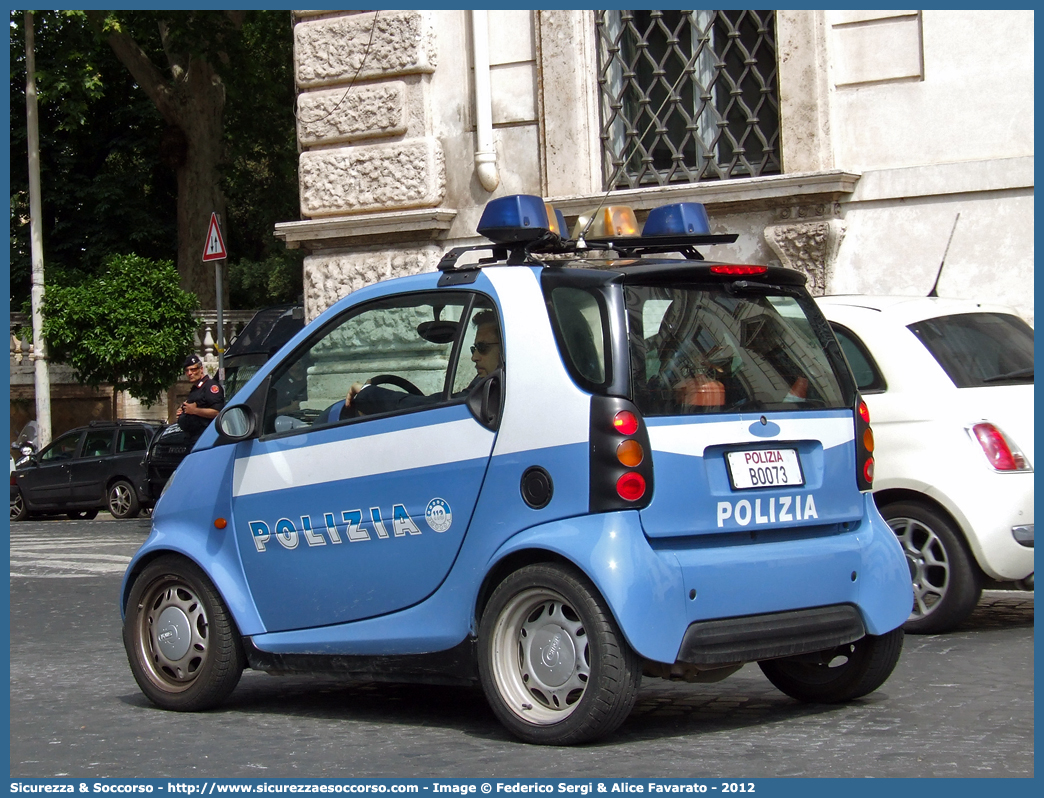 Polizia B0073
Polizia di Stato
Smart ForTwo I serie
Parole chiave: P.S.;PS;Polizia;di;Stato;Pubblica;Sicurezza;Smart;ForTwo