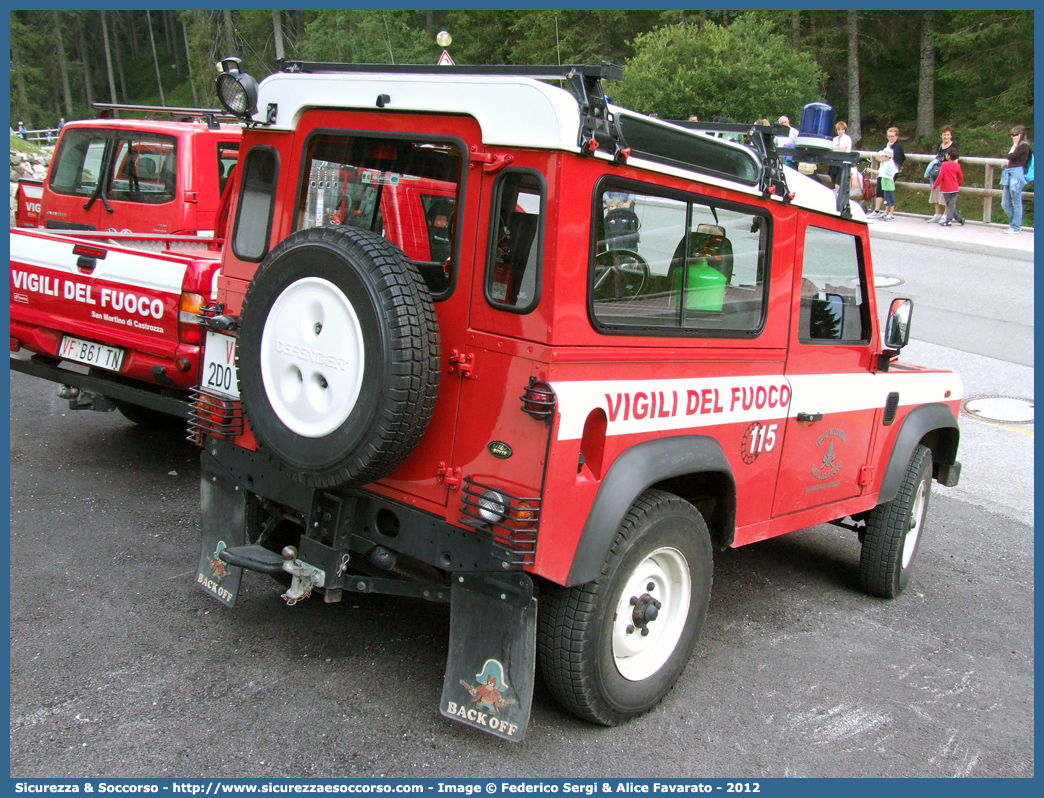 VF 2D0TN
Corpo Volontario Vigili del Fuoco San Martino di Castrozza
Land Rover Defender 90
Parole chiave: VF;V.F.;Vigili del Fuoco;Vigili;Fuoco;Volontari;San Martino di Castrozza;Land Rover;Defender 90;2D0TN