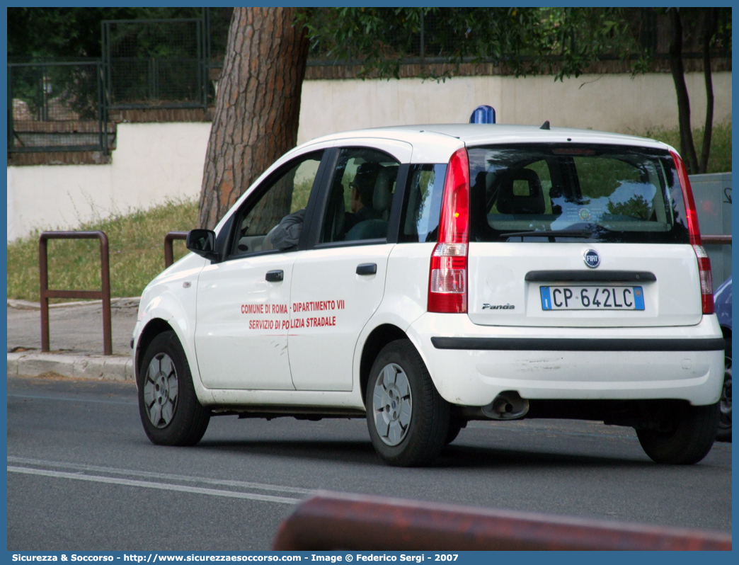 -
Comune di Roma
Dipartimento VII
Servizio di Polizia Stradale
Fiat Nuova Panda I serie
Parole chiave: Comune;Roma;Dipartimento;VII;Servizio;Polizia;Stradale;Fiat;Nuova;Panda